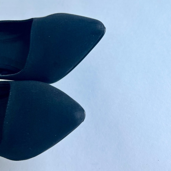 Andrew Marc Alexa Black Fabric Point Toe Plastic Heels size 10 - Picture 12 of 14